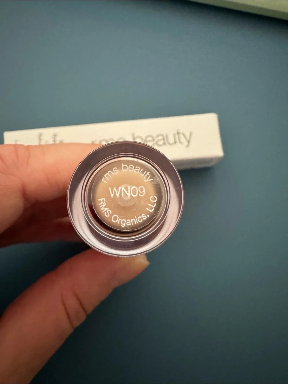 RMS Revitalize Hydra Concealer in WN09